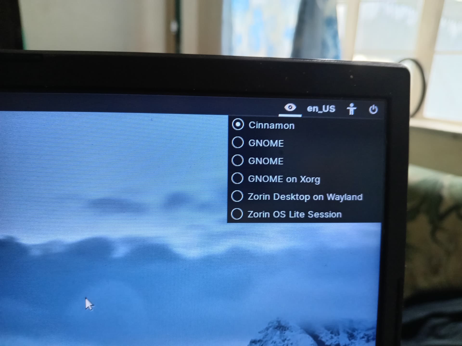 This Has Me Scratching My Head - General Help - Zorin Forum