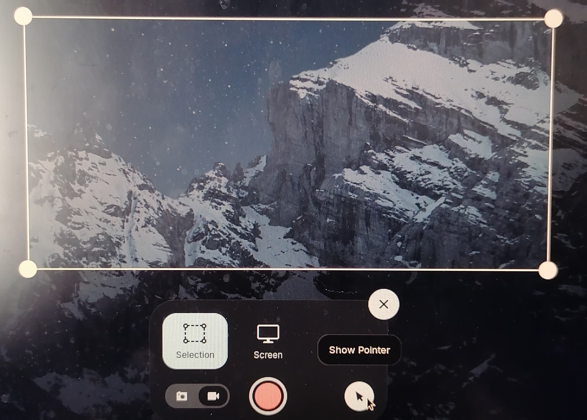 How do I highlight my mouse pointer while screen recording
