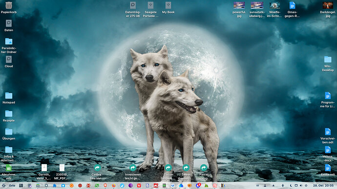 Woelfe-im-Schnee-bei-Vollmond